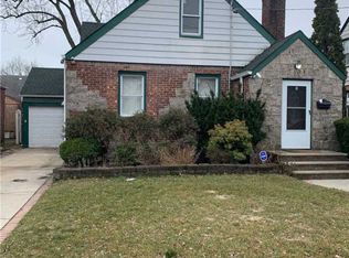 184 Elm St, Valley Stream, NY 11580