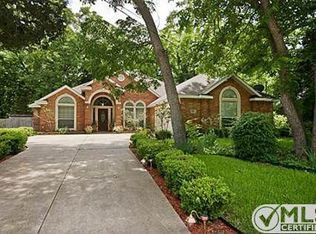350 Meadowcreek Dr, Duncanville, TX 75137