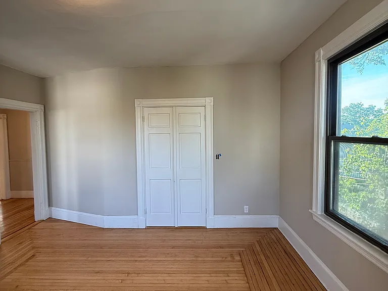 38 Walnut St #4 — Photo 20