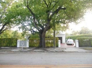 200 SW 29th Rd, Miami, FL 33129