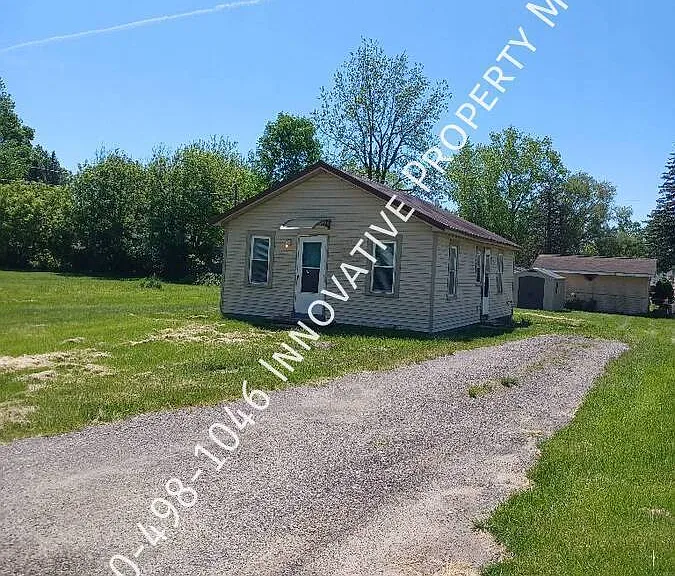 2266 Donovan St — Photo 2