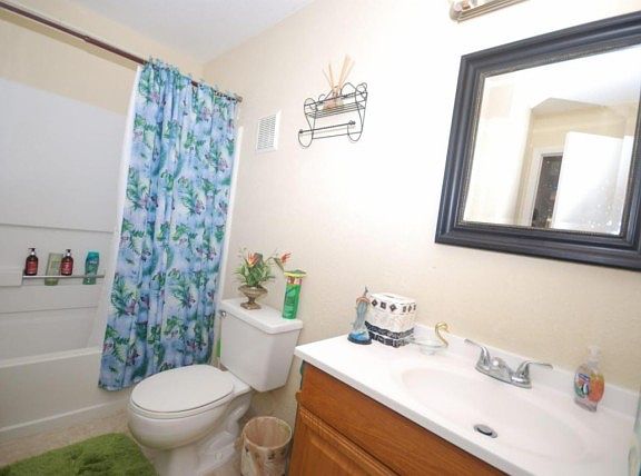 2nd image of 815 W Boynton Beach Blvd APT 2106