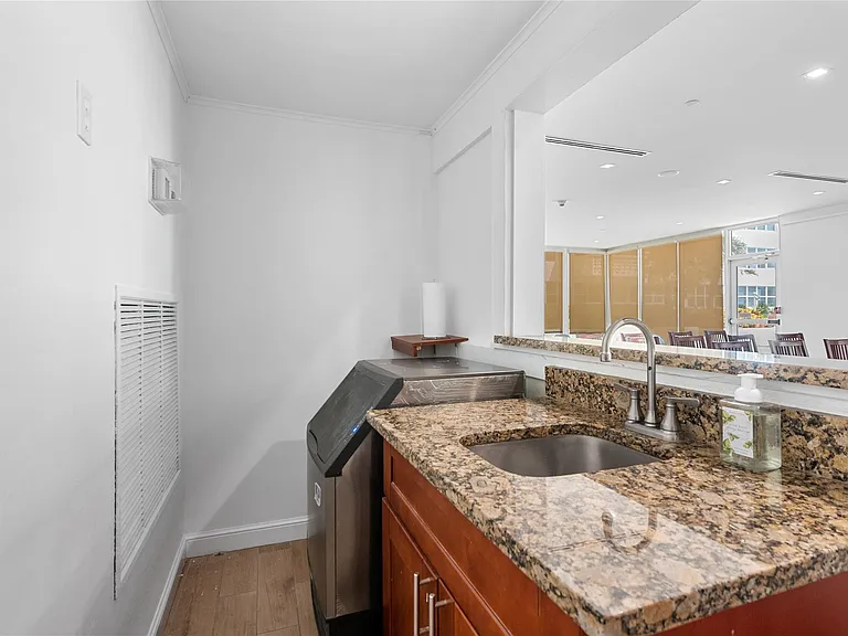 4010 Galt Ocean Dr #312 — Photo 34