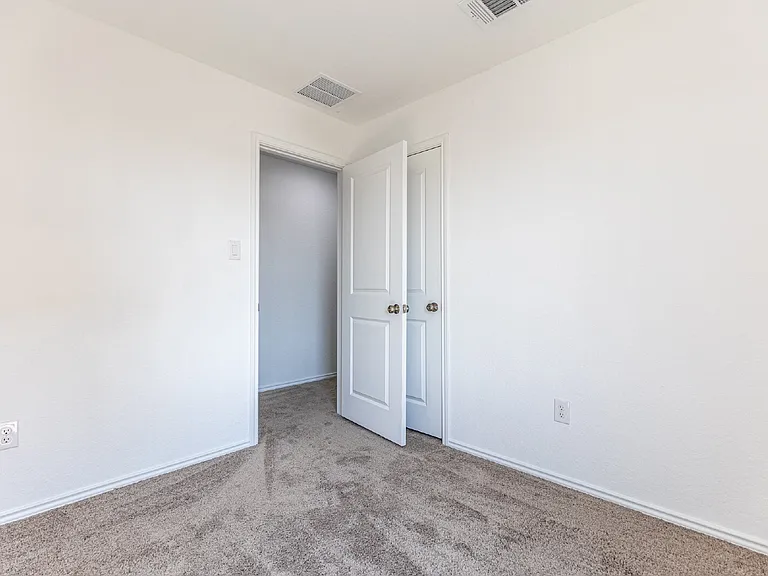 7606 Chancery Gate — Photo 15