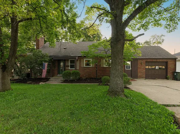 26 Red Bud Dr, Middletown, OH 45042