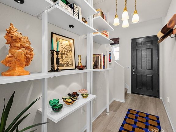 2nd image of 2095 Bergamot St