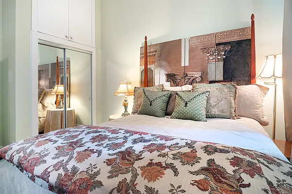 Sold by Harlem Lofts | media 8