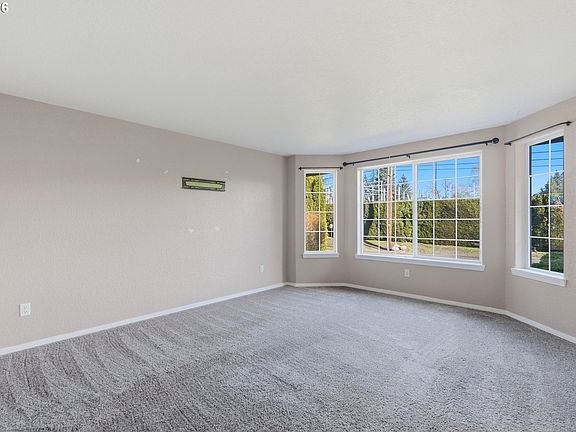 5th image of 8911 NE Burton Rd