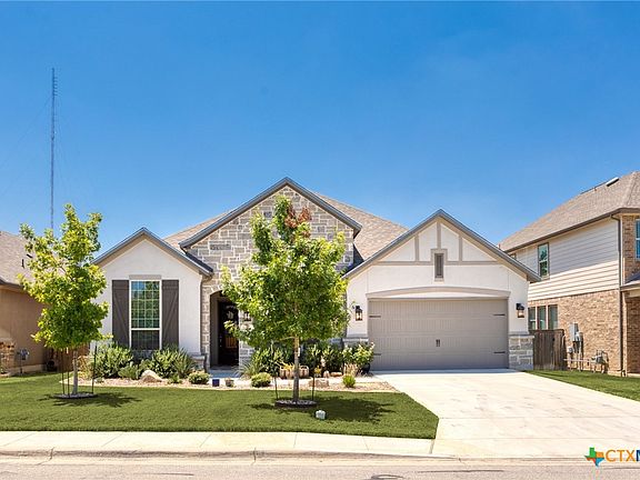 2nd image of 1411 Oaklawn Dr