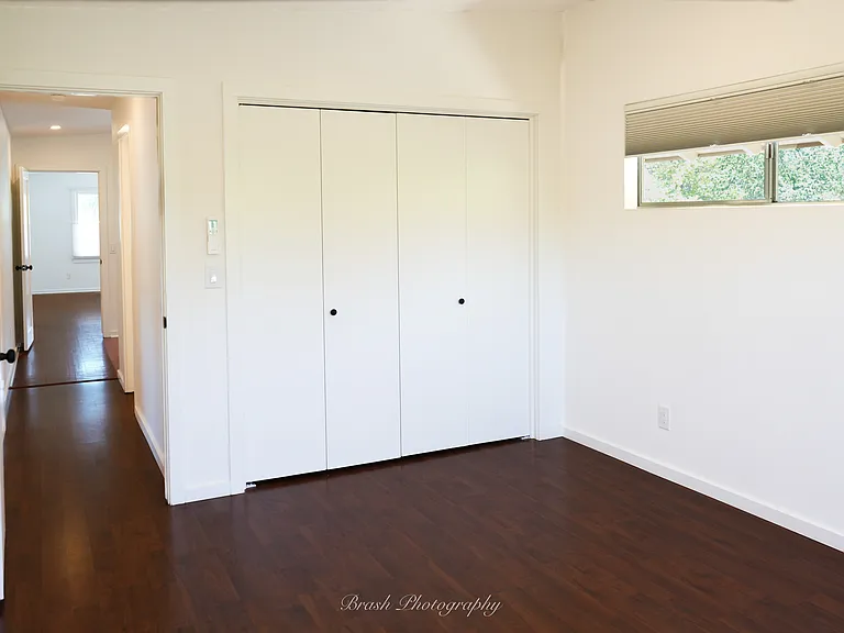 312 E Matilija St — Photo 17