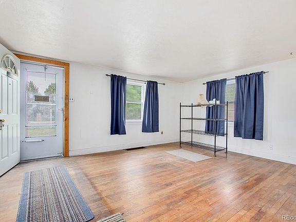 5th image of 2751 W Yale Ave