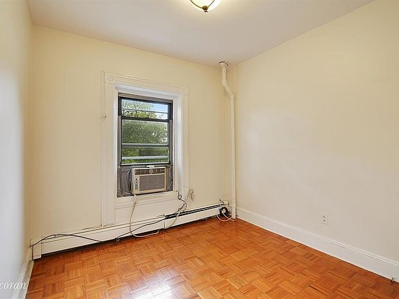 4th image of 306 Lafayette Ave APT 4