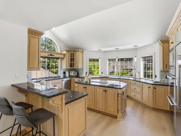 1035 Appian Way, Morgan Hill, CA 95037