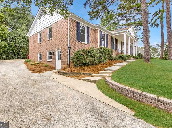 2956 Malvern Hill Dr, Macon, GA 31204