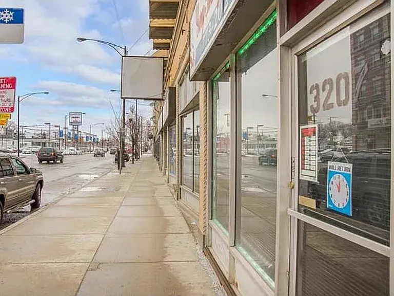 3205 N Cicero Ave #2 — Photo 2
