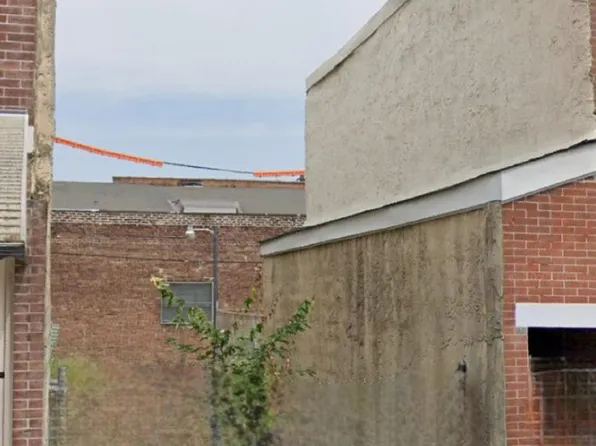 2826 Chatham St, Philadelphia, PA 19134