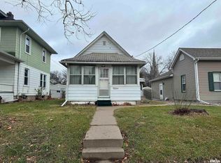 1616 12th St, Moline, IL 61265