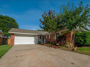 2104 N Mueller Ave, Bethany, OK 73008