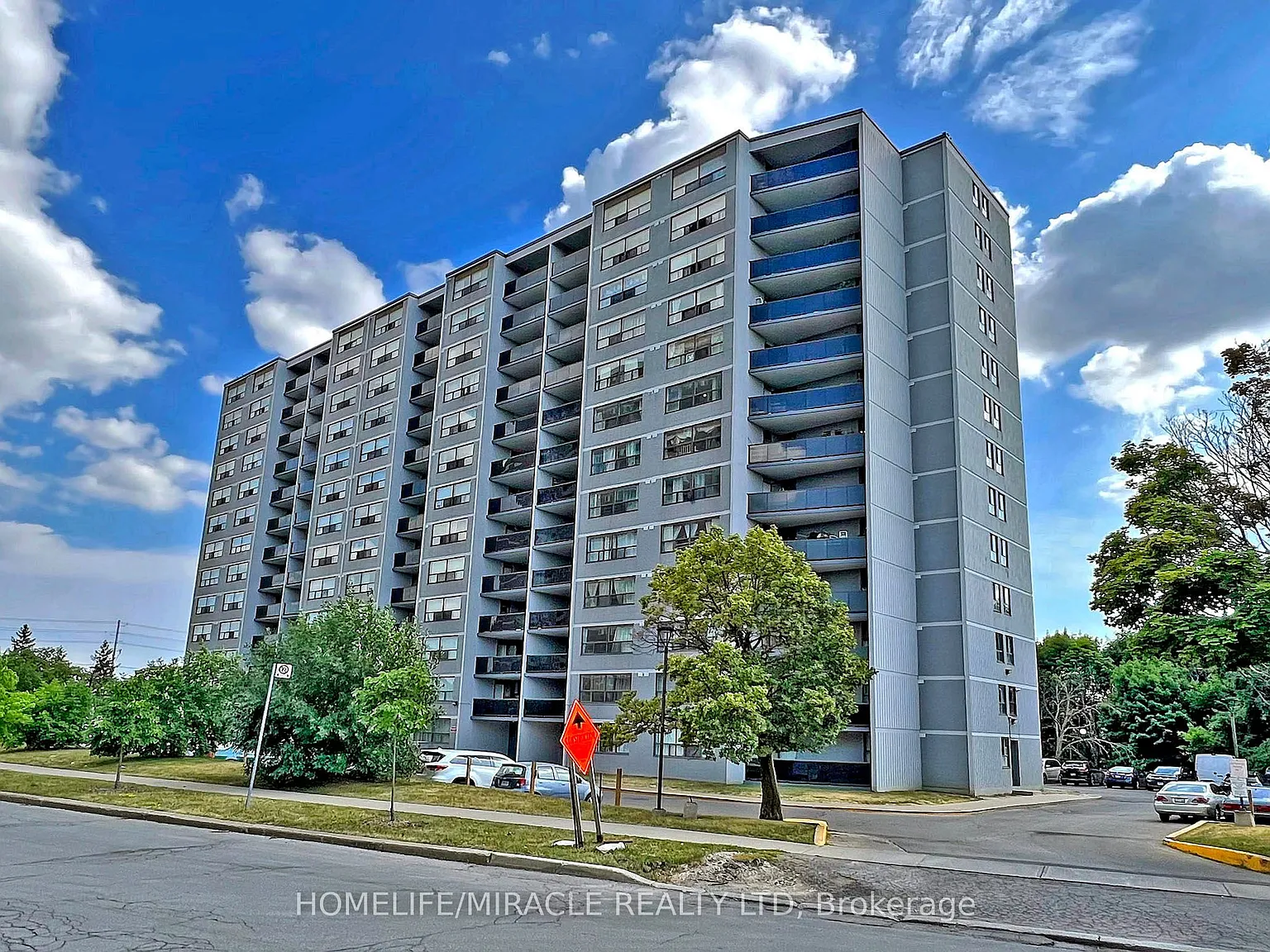 3 bed, $3,000 — Photo 1