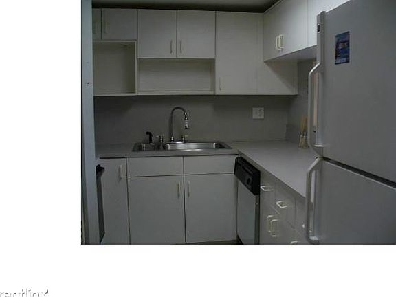 3rd image of 17120 SW 94th Ave APT 404