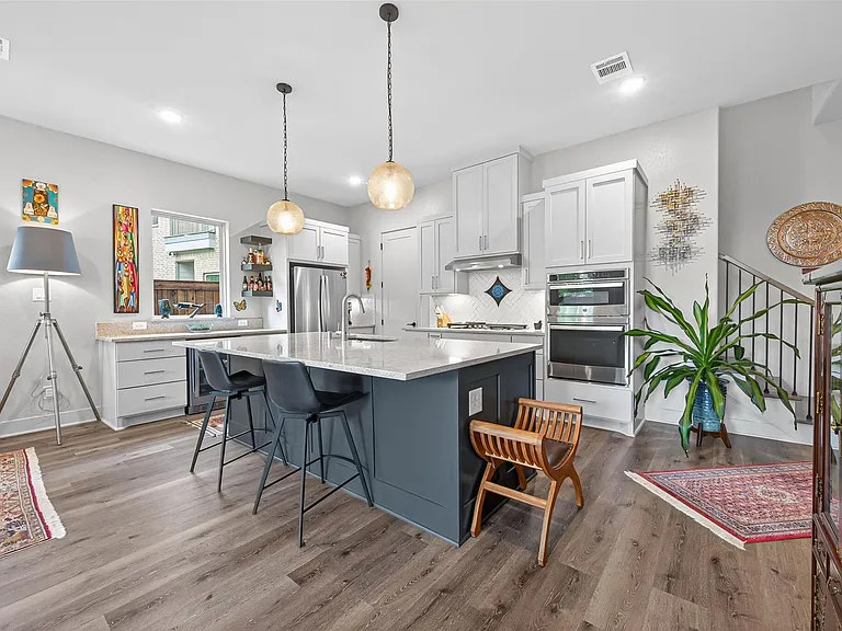 9979 Pebble Glen Dr — Photo 5