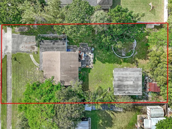 237 NE 14th Street, Delray Beach, FL 33444