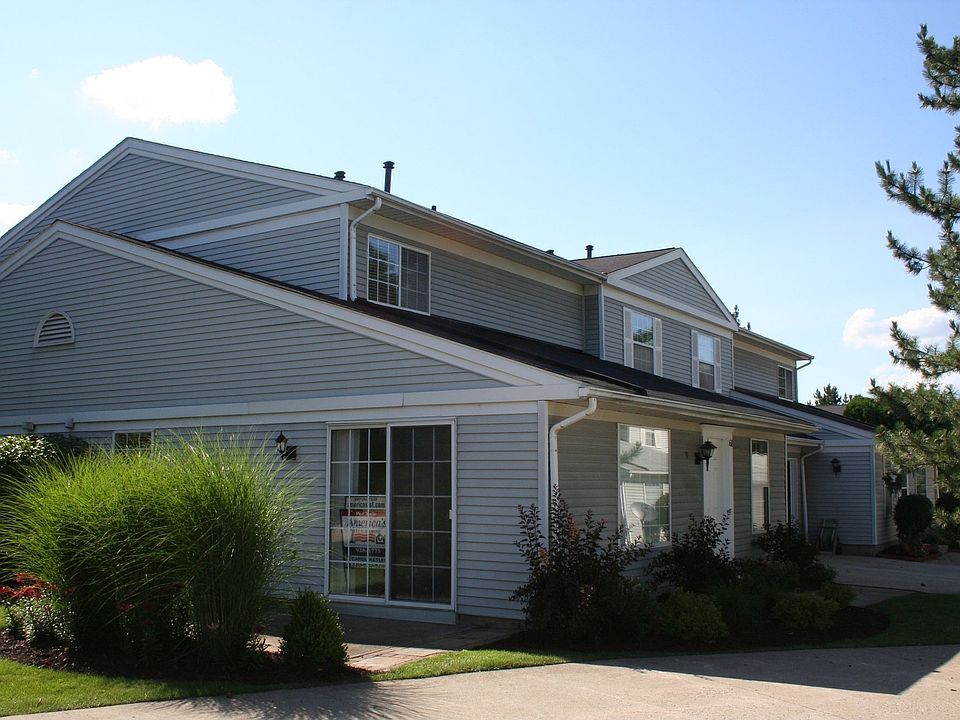 1st image of 61 Firebush Ln