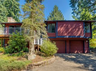 2710 NE Rosalie Pl, Poulsbo, WA 98370
