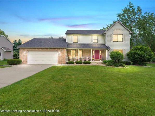 1205 Glastonbury Dr, Saint Johns, MI 48879