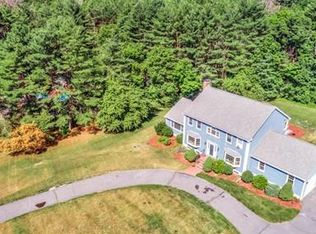 14 Fox Ln, Foxboro, MA 02035