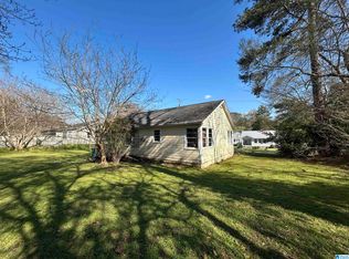 311 Owens St, Warrior, AL 35180