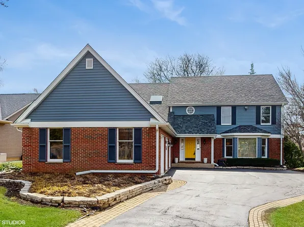 713 W Gilbert Rd, Palatine, IL 60067