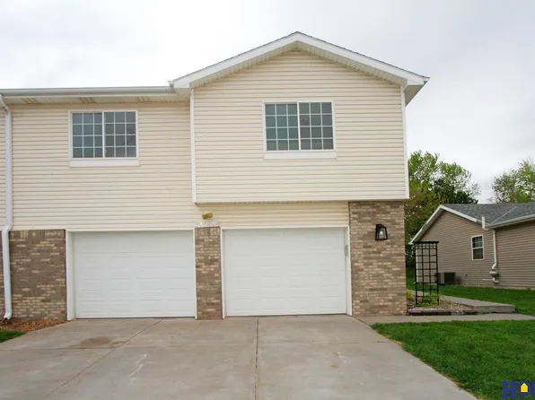 5203 N 9th Cir, Lincoln, NE 68521