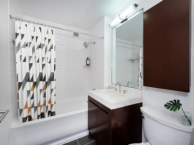 37 W 21st St #501 — Photo 5