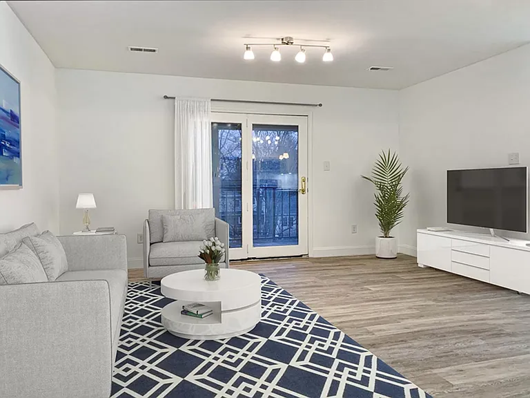 1129 W Main St — Photo 2