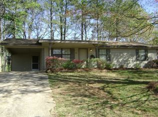 1719 Merry Oak Rd SW, Marietta, GA 30008