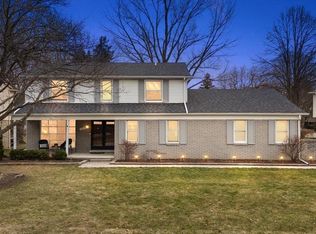 39728 Bonnie Ct, Clinton Township, MI 48038