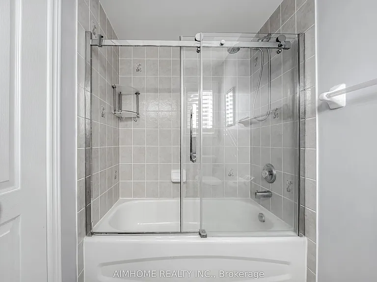 16 Chasser Dr — Photo 30