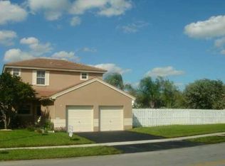 18529 NW 22nd St, Pembroke Pines, FL 33029