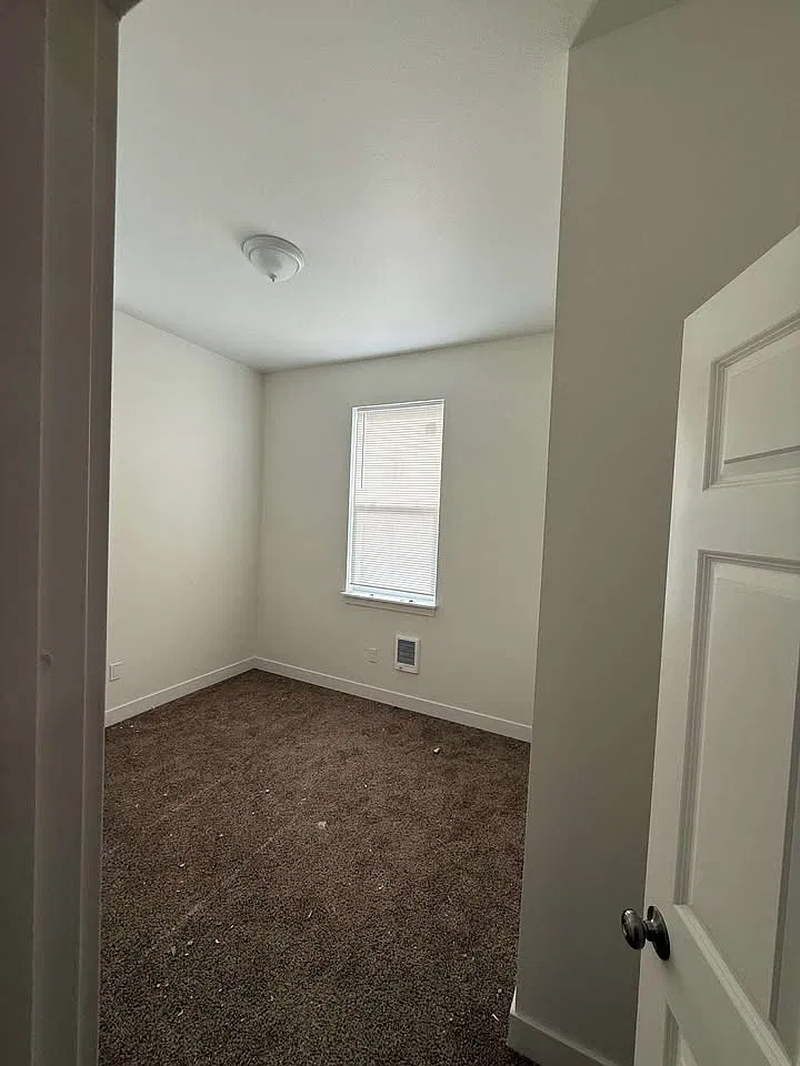 2 bed, $1,500 — Photo 3