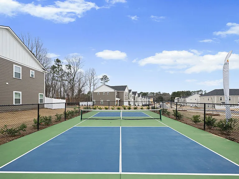 Oak Lake Townhomes — Photo 29