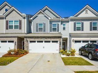 2610 Ravencliff Dr, Austell, GA 30168