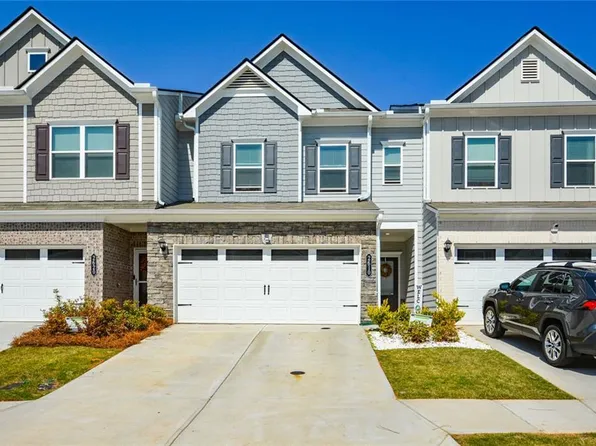 2610 Ravencliff Dr, Austell, GA 30168