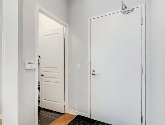 2230 Lake Shore Blvd W #204 — Photo 9