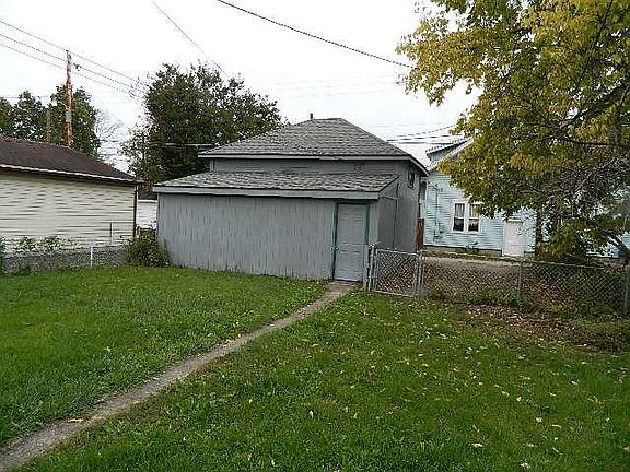 3rd image of 235 E Cottage Ave