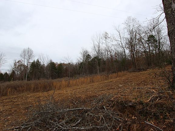 3rd image of 1 Rolling Hills Dr