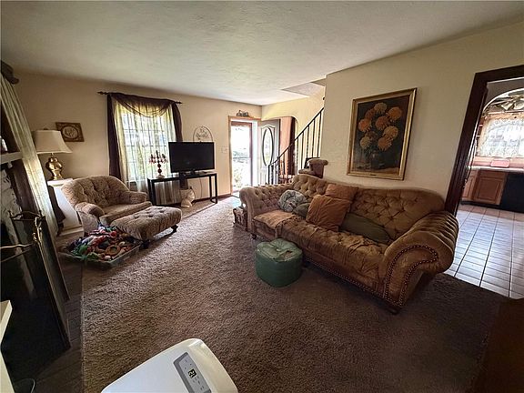 5th image of 107 Slater Dr