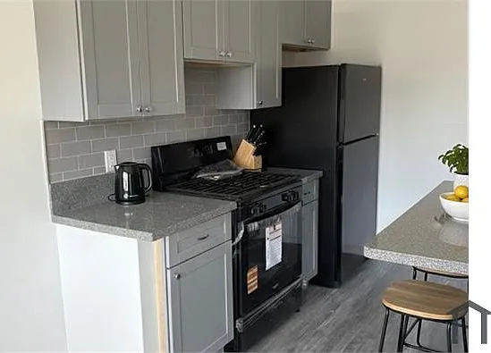 1 bed, 650 sqft, $2,300 — Photo 2