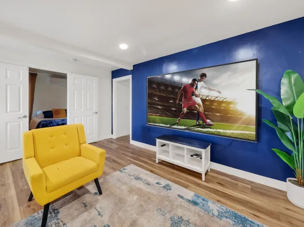 225 S Main St, Placentia, CA 92870