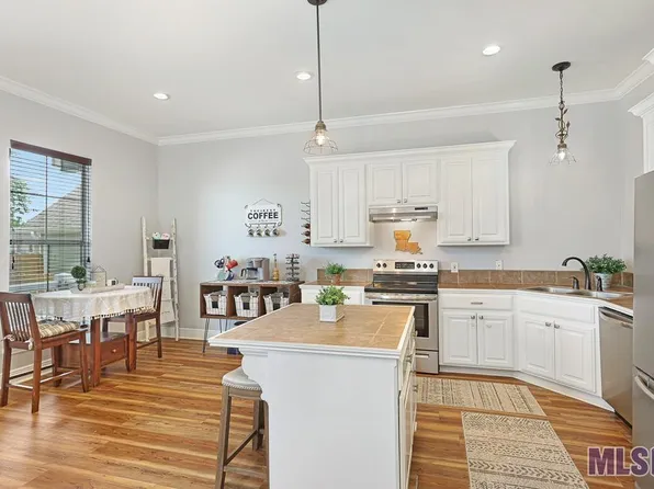 1027 E Bienville Ave, Gonzales, LA 70737